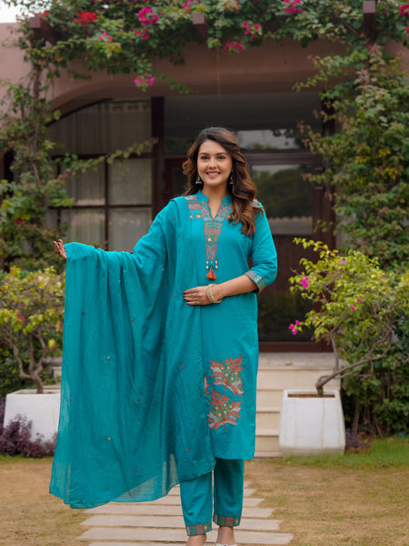 Ebbani Women’s Cotton Aqua Blue embroided Kurta Set with Dupatta
