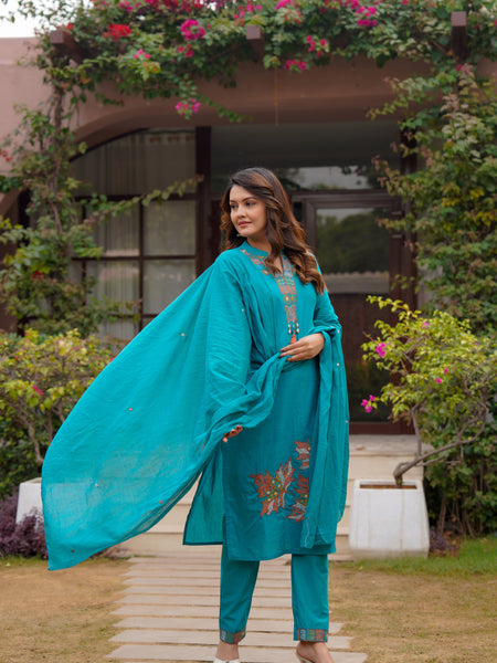 Ebbani Women’s Cotton Aqua Blue embroided Kurta Set with Dupatta