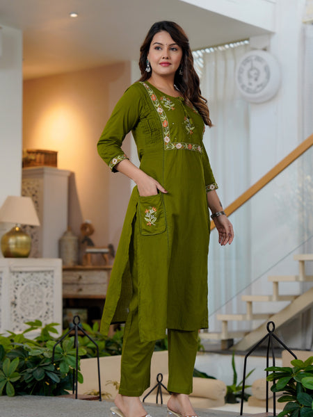Ebbani Women’s Cotton Embroidered Green Round Neck Kurta Set with Dupatta