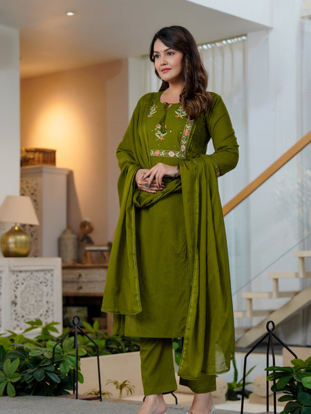 Ebbani Women’s Cotton Embroidered Green Round Neck Kurta Set with Dupatta
