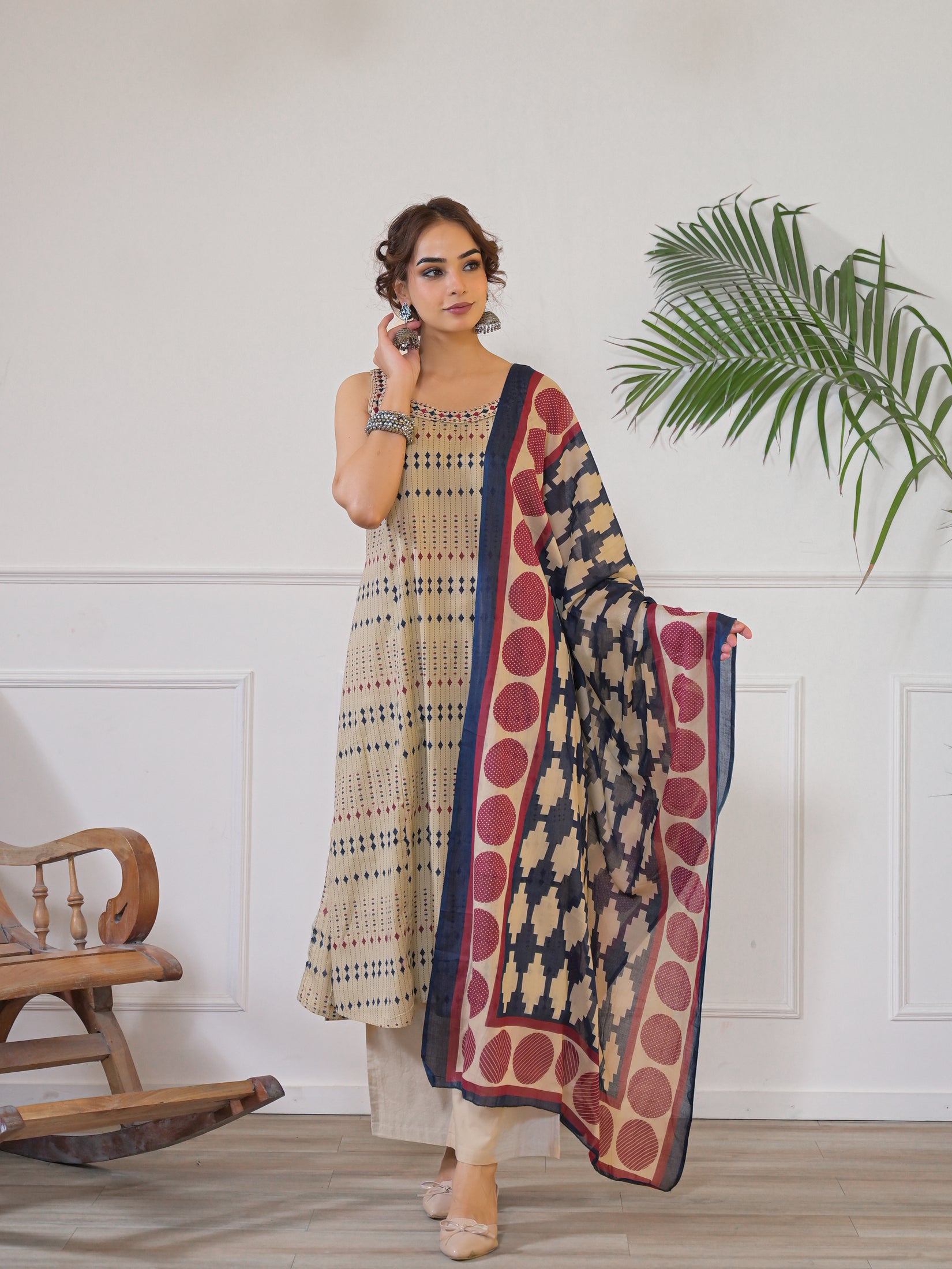 Beige Geometric Print Kurta Dupatta Set