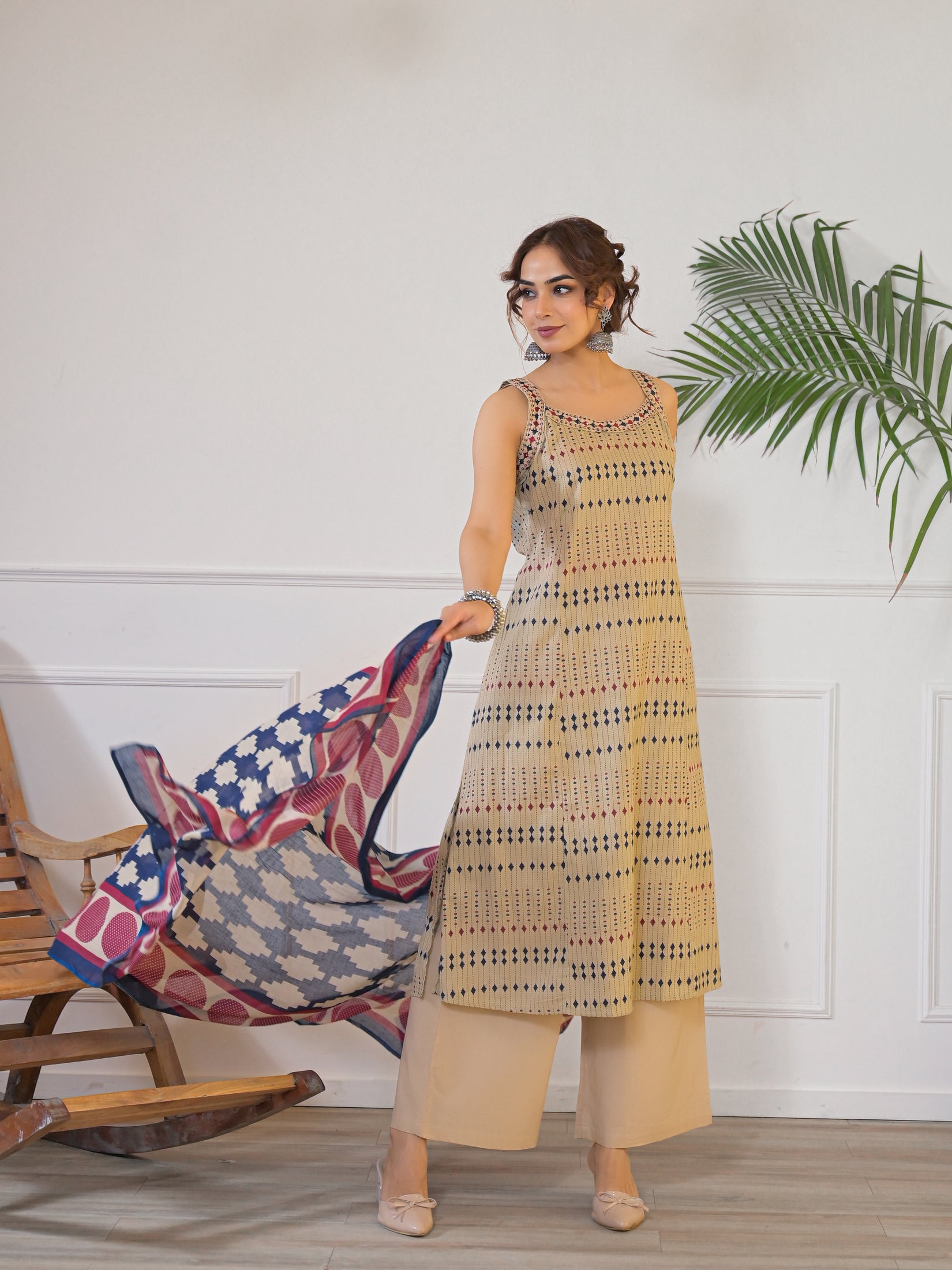 Beige Geometric Print Kurta Dupatta Set