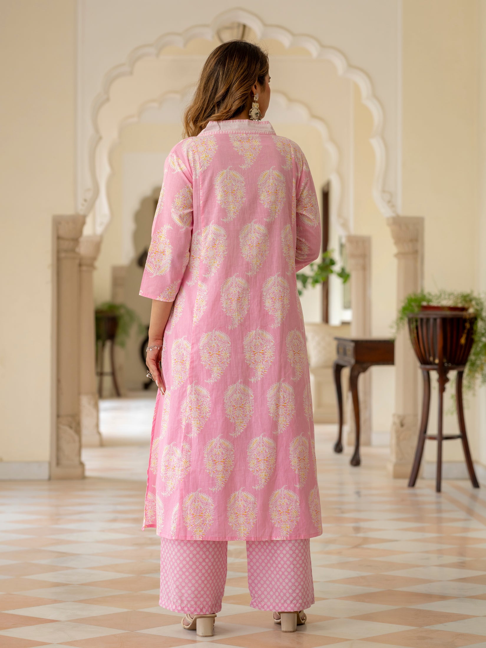 Ebbani Women’s Cotton Floral Baby Pink Kurta Set with Dupatta