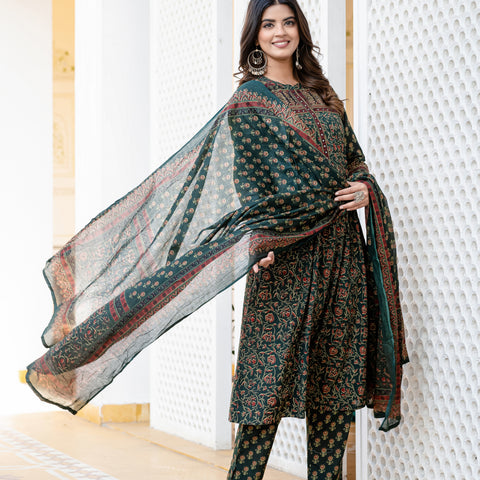 Cotton Motifs Kurta Set with Dupatta