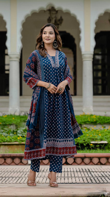 Ebbani Women’s Cotton Ethnic Printed Navy Blue Kurta Set with Pants & Dupatta