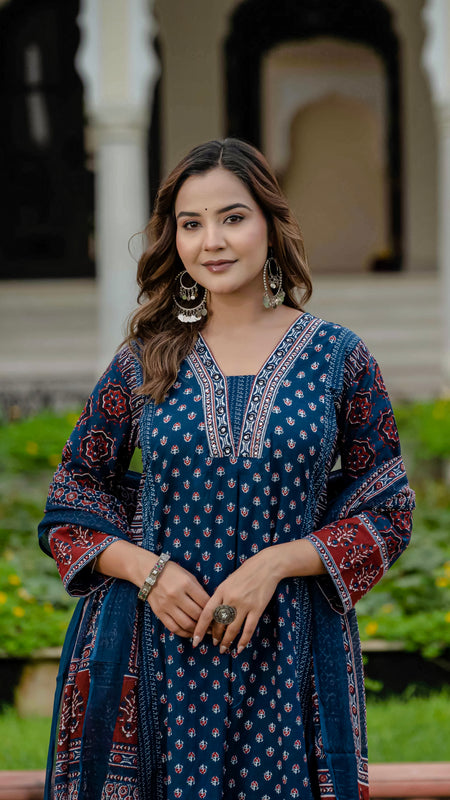 Ebbani Women’s Cotton Ethnic Printed Navy Blue Kurta Set with Pants & Dupatta