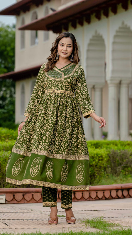 Ebbani Women’s Pure Cotton Ethnic Printed Green Kurta Set