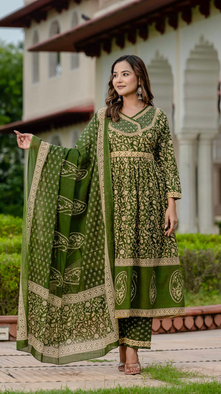 Ebbani Women’s Pure Cotton Ethnic Printed Green Kurta Set