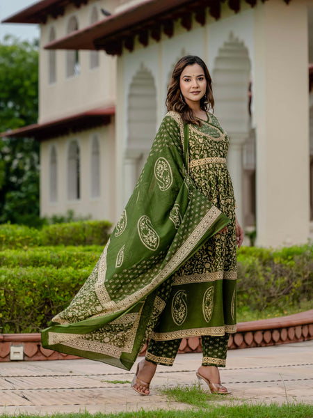 Ebbani Women’s Pure Cotton Ethnic Printed Green Kurta Set