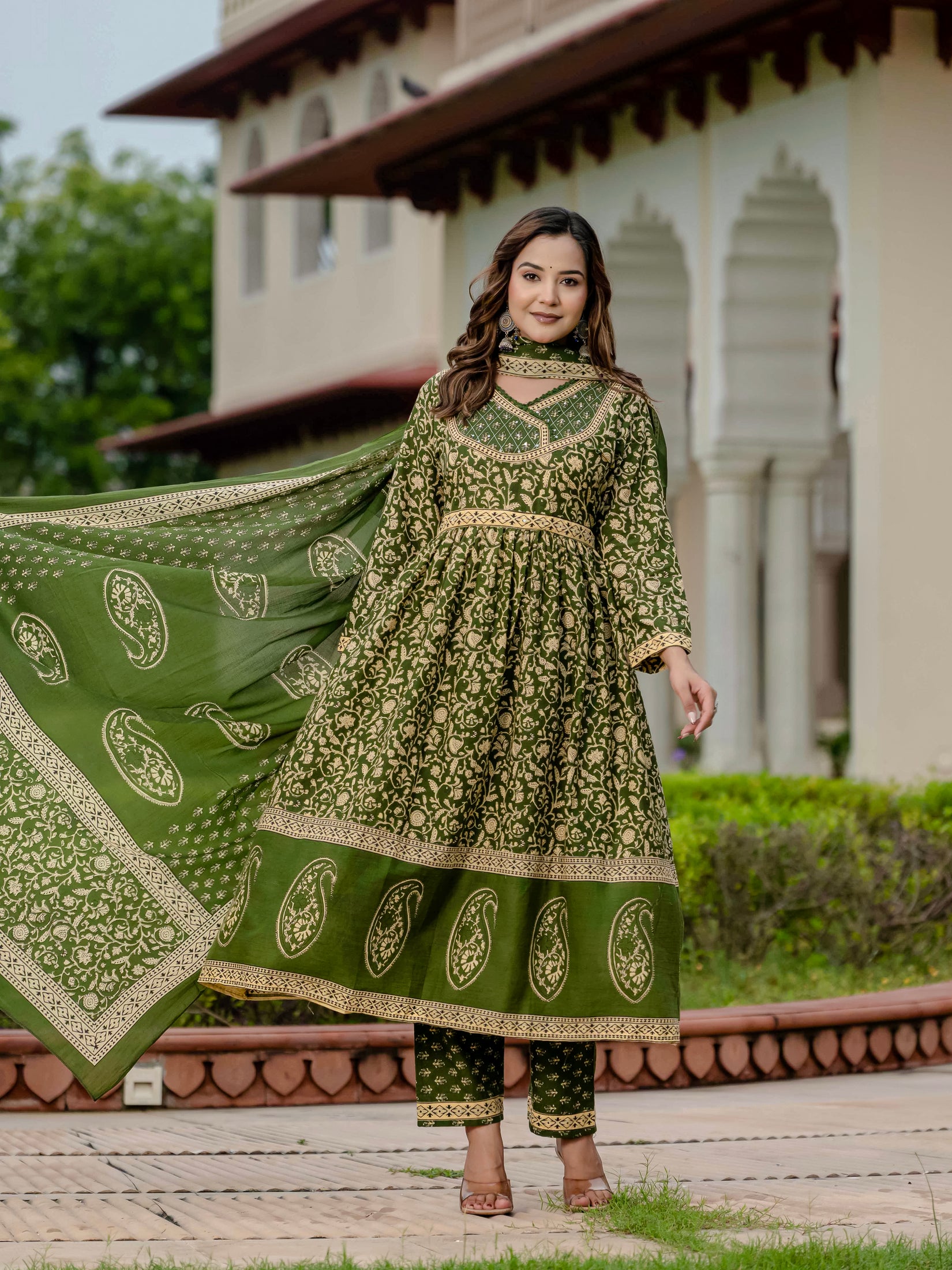 Ebbani Women’s Pure Cotton Ethnic Printed Green Kurta Set