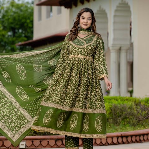 Ebbani Women’s Pure Cotton Ethnic Printed Green Kurta Set