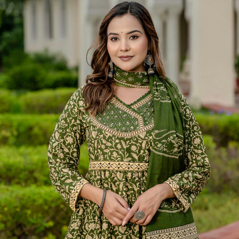 Ebbani Women’s Pure Cotton Ethnic Printed Green Kurta Set
