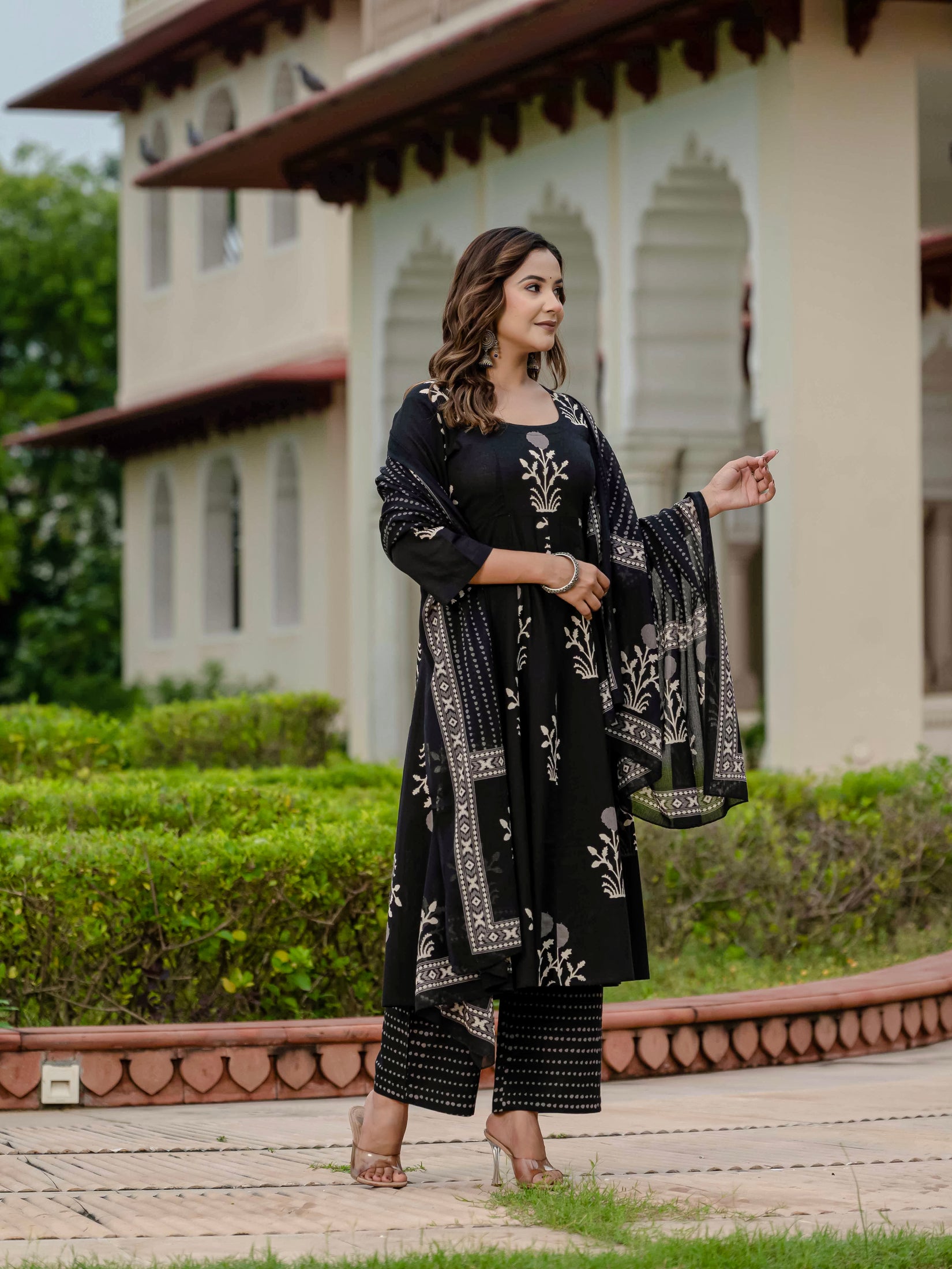 Ebbani Women’s Pure Cotton Motif Black Kurta Set with Plazzo