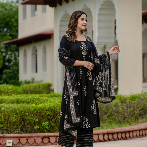 Ebbani Women’s Pure Cotton Motif Black Kurta Set with Plazzo