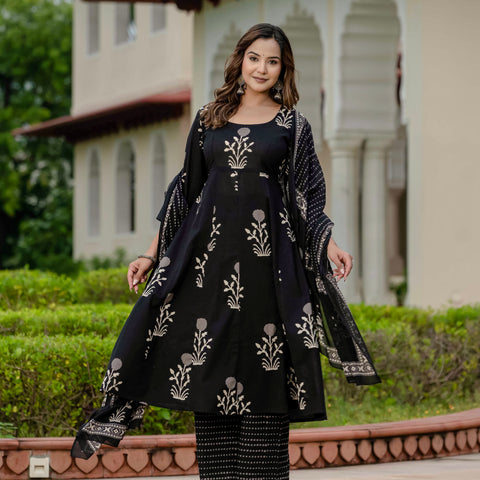 Ebbani Women’s Pure Cotton Motif Black Kurta Set with Plazzo
