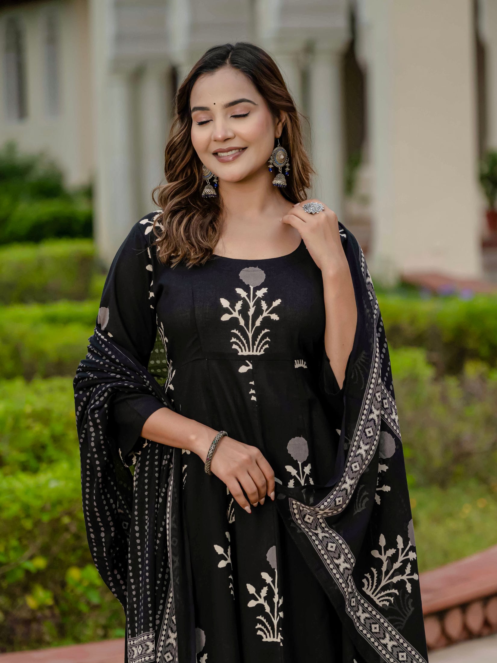 Ebbani Women’s Pure Cotton Motif Black Kurta Set with Plazzo