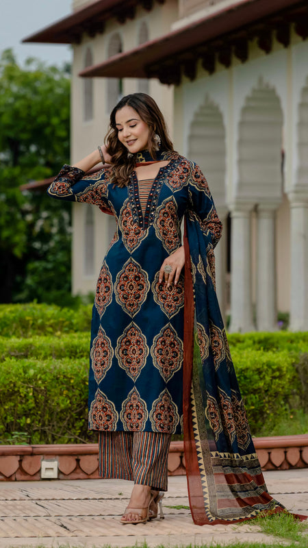Ebbani Women’s Pure Cotton Ajrakh Printed Blue Kurta Set