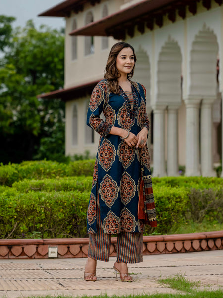 Ebbani Women’s Pure Cotton Ajrakh Printed Blue Kurta Set