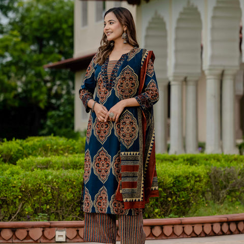 Ebbani Women’s Pure Cotton Ajrakh Printed Blue Kurta Set