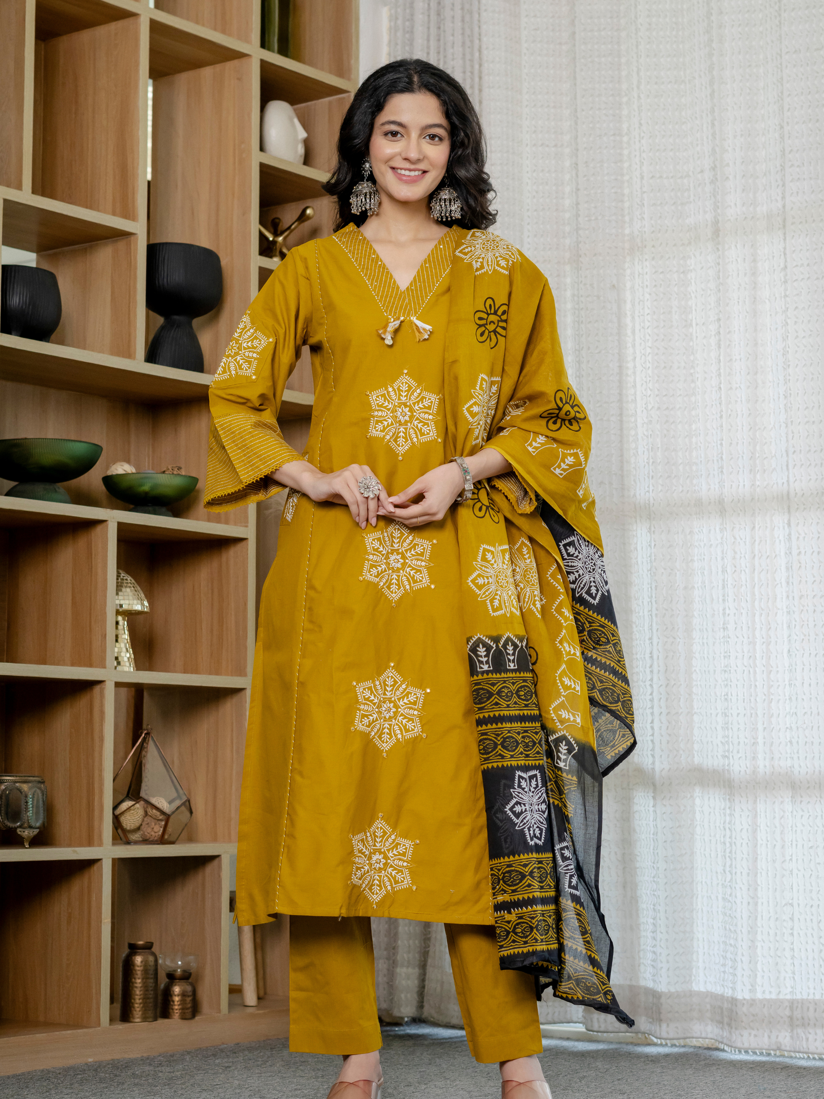 Women mustard  Floral Printed V-Neck  Pure Cotton embroidered Kurta dupatta set