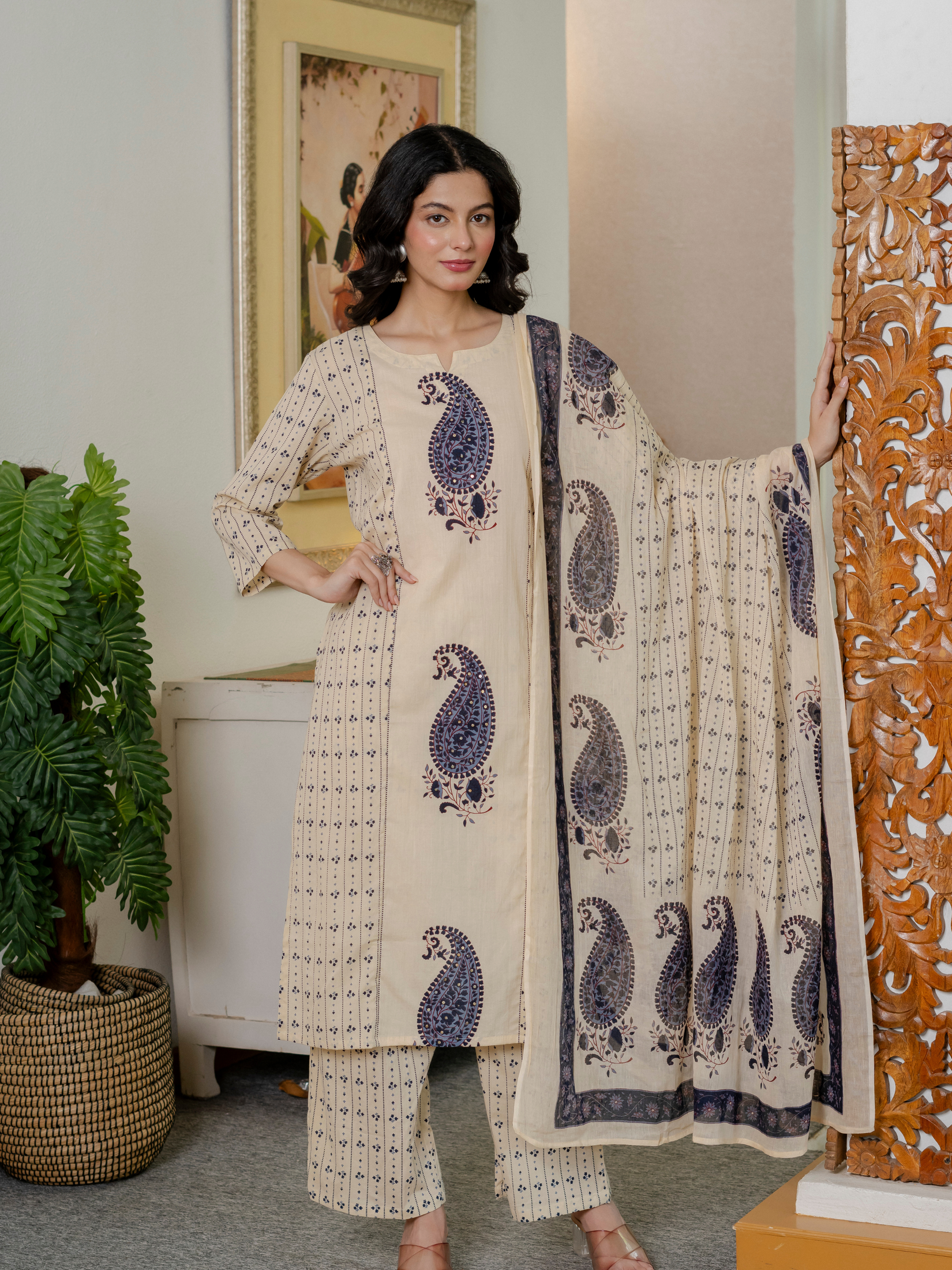 Women blue motifs Printed Pure Cotton embroidered Kurta dupatta set
