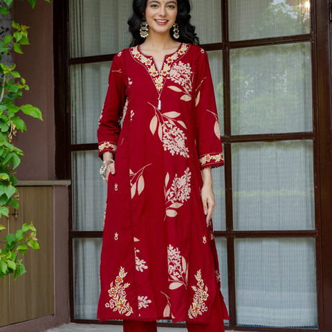 Women Red Floral Printed V-Neck  Pure Cotton embroidered Kurta dupatta set