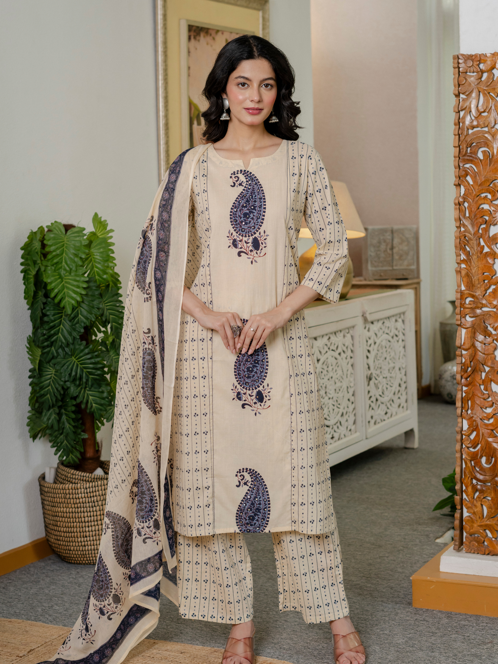 Women blue motifs Printed Pure Cotton embroidered Kurta dupatta set