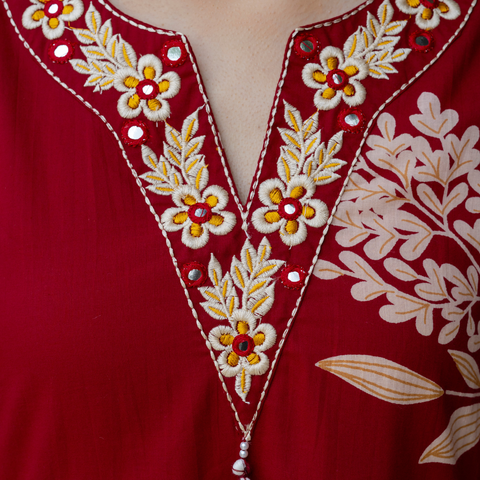 Women Red Floral Printed V-Neck  Pure Cotton embroidered Kurta dupatta set