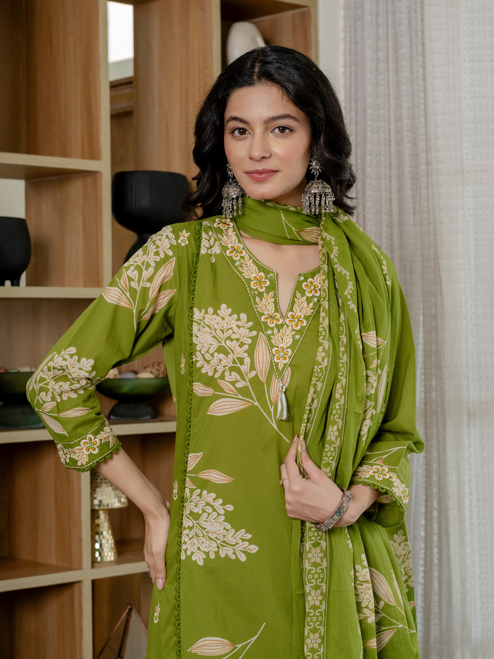 Women  Lime Green Floral Printed V-Neck  Pure Cotton embroidered Kurta dupatta set