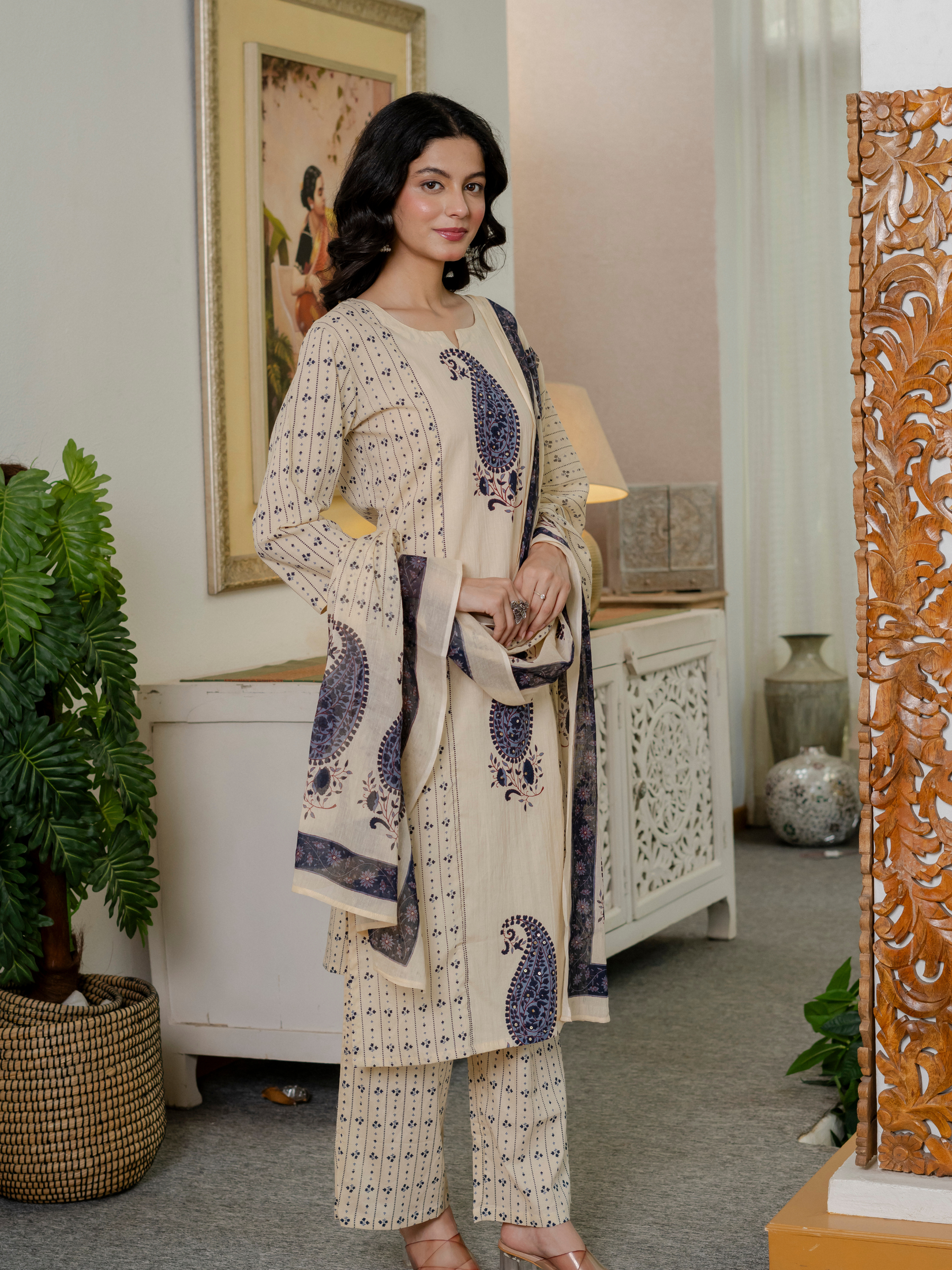 Women blue motifs Printed Pure Cotton embroidered Kurta dupatta set