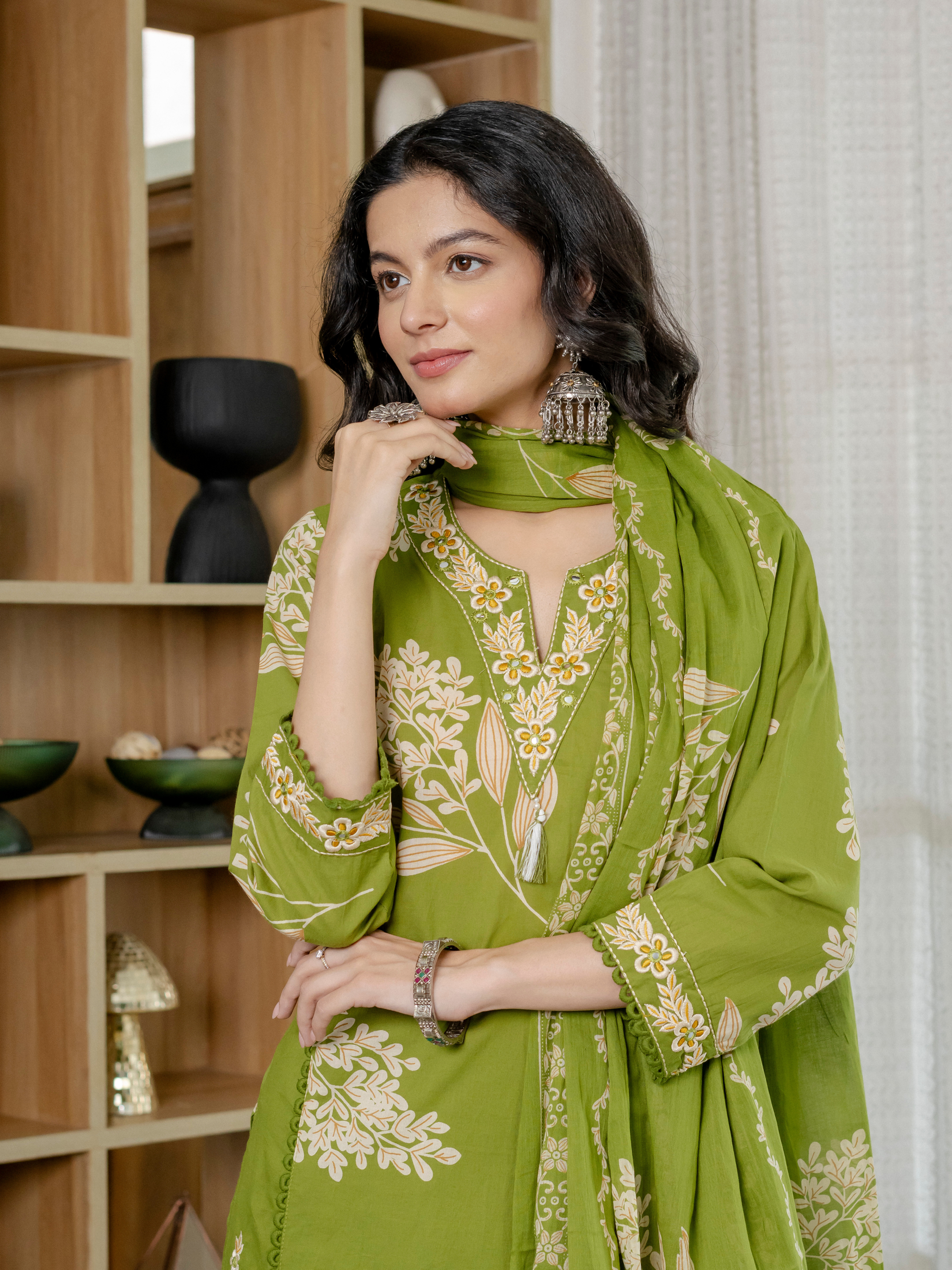 Women  Lime Green Floral Printed V-Neck  Pure Cotton embroidered Kurta dupatta set