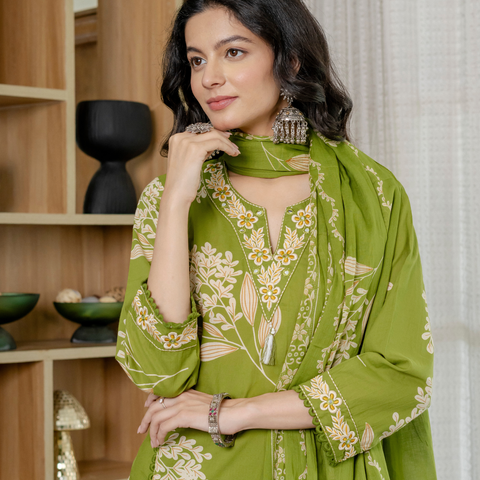 Women  Lime Green Floral Printed V-Neck  Pure Cotton embroidered Kurta dupatta set