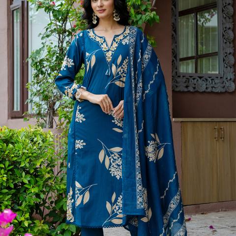 Women  Blue  Floral Printed V-Neck  Pure Cotton embroidered Kurta dupatta set