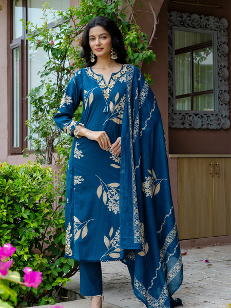 Women  Blue  Floral Printed V-Neck  Pure Cotton embroidered Kurta dupatta set