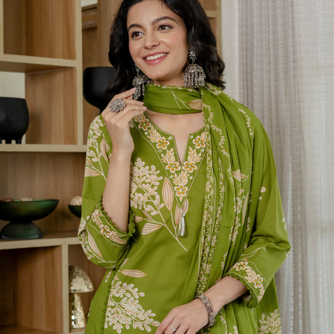 Women  Lime Green Floral Printed V-Neck  Pure Cotton embroidered Kurta dupatta set