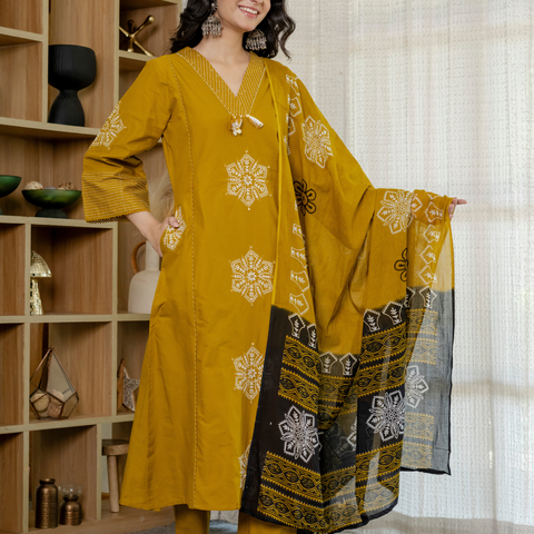 Women mustard  Floral Printed V-Neck  Pure Cotton embroidered Kurta dupatta set