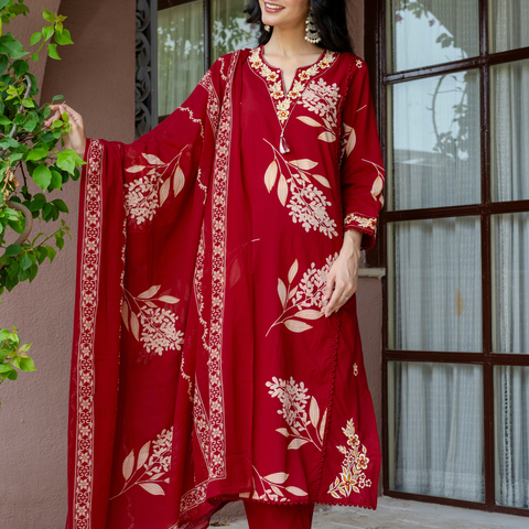 Women Red Floral Printed V-Neck  Pure Cotton embroidered Kurta dupatta set