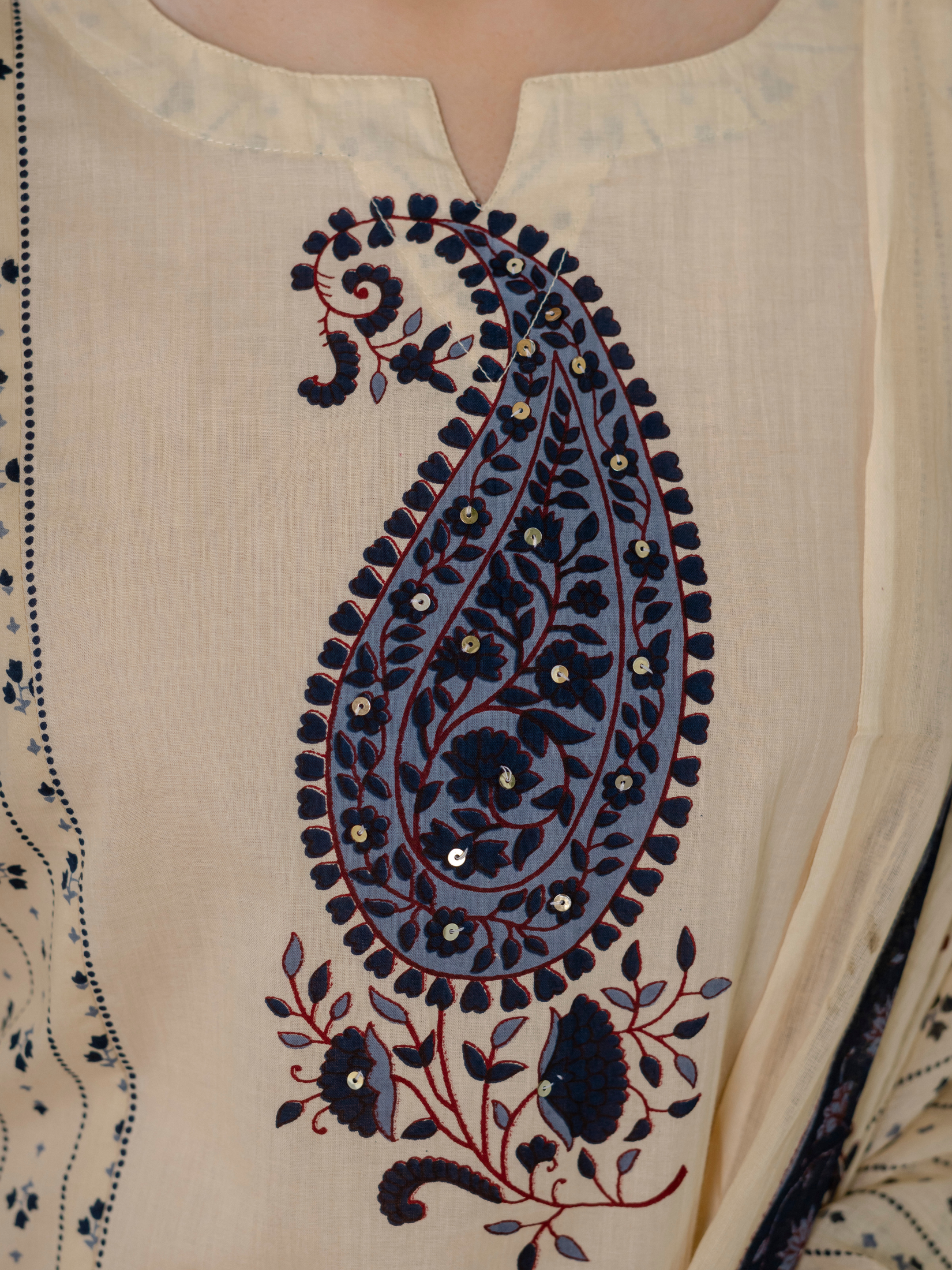 Women blue motifs Printed Pure Cotton embroidered Kurta dupatta set