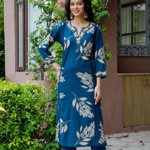 Women  Blue  Floral Printed V-Neck  Pure Cotton embroidered Kurta dupatta set