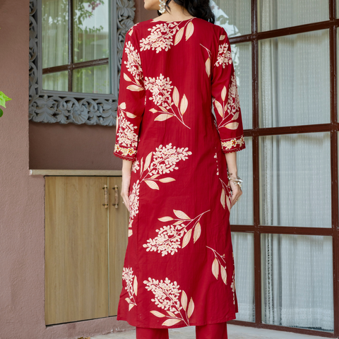 Women Red Floral Printed V-Neck  Pure Cotton embroidered Kurta dupatta set