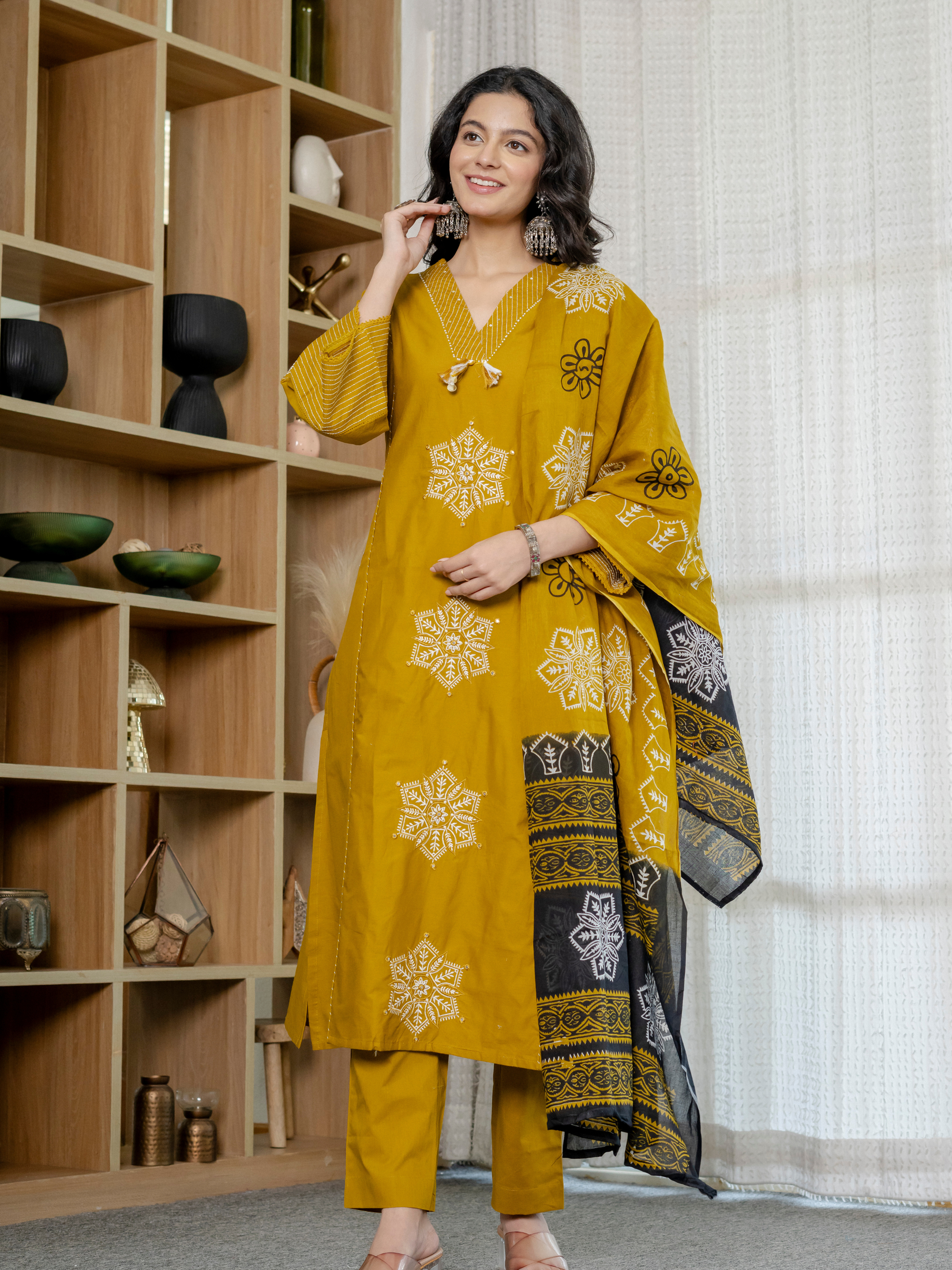 Women mustard  Floral Printed V-Neck  Pure Cotton embroidered Kurta dupatta set