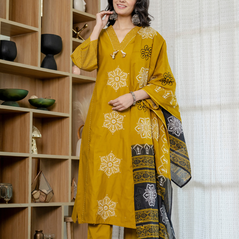 Women mustard  Floral Printed V-Neck  Pure Cotton embroidered Kurta dupatta set