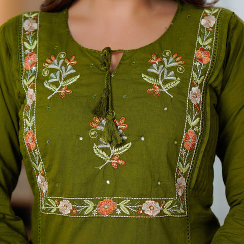 Ebbani Women’s Cotton Embroidered Green Round Neck Kurta Set with Dupatta