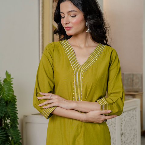 Women lime green  Embroidered Thread Work Pure Cotton Kurta with Trousers