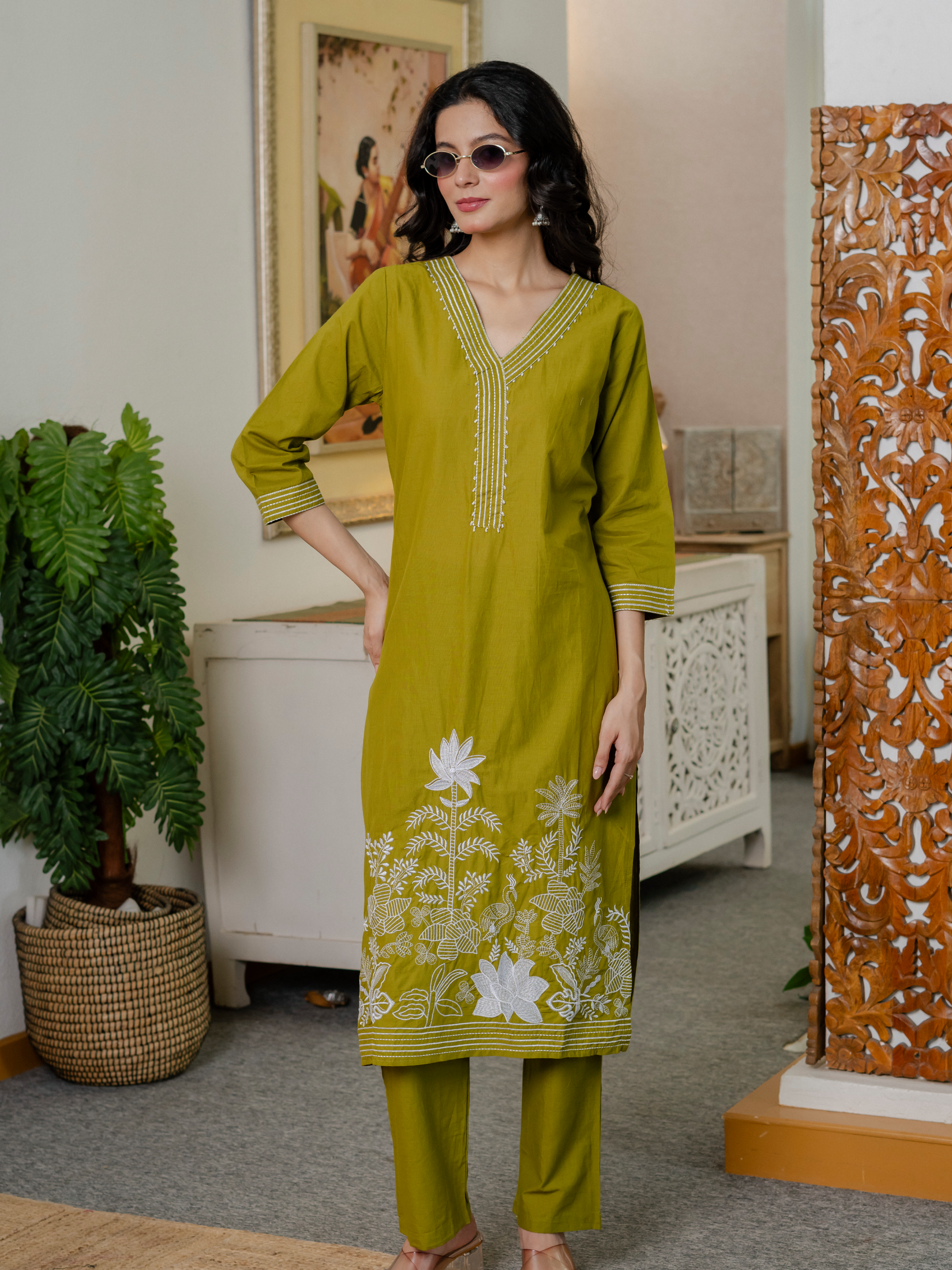 Women lime green  Embroidered Thread Work Pure Cotton Kurta with Trousers