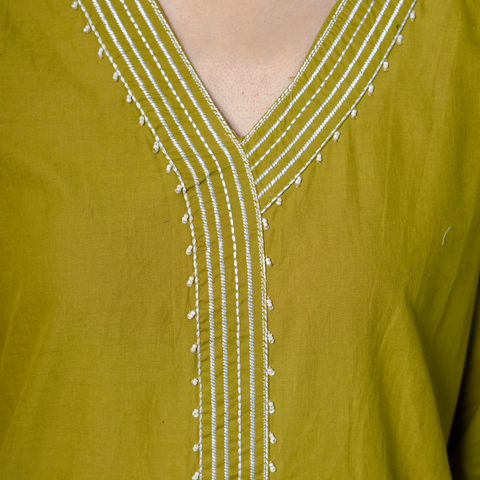 Women lime green  Embroidered Thread Work Pure Cotton Kurta with Trousers