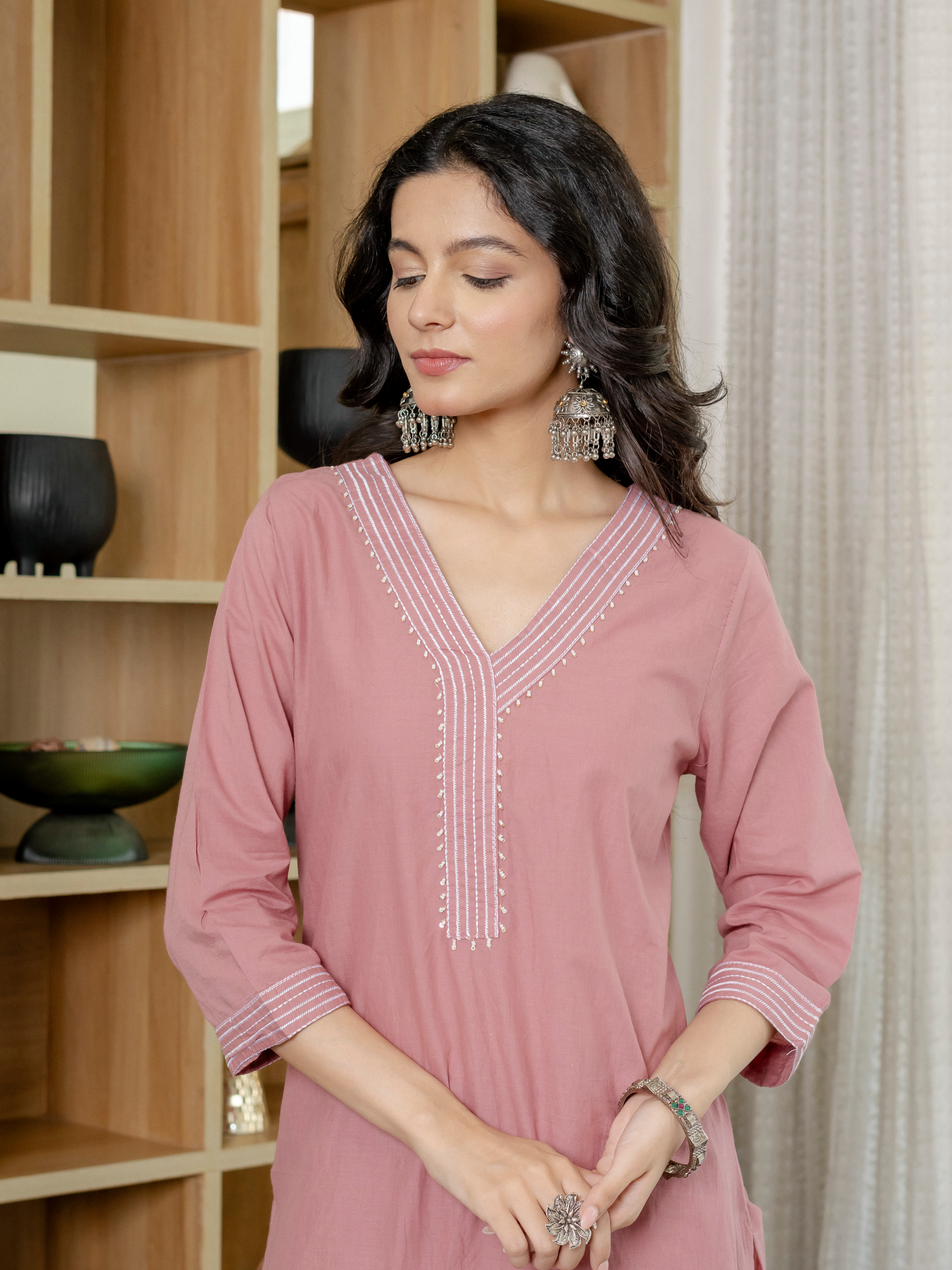 Women Onion Pink  Embroidered Thread Work Pure Cotton Kurta with Trousers