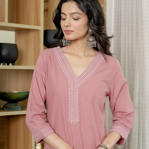 Women Onion Pink  Embroidered Thread Work Pure Cotton Kurta with Trousers