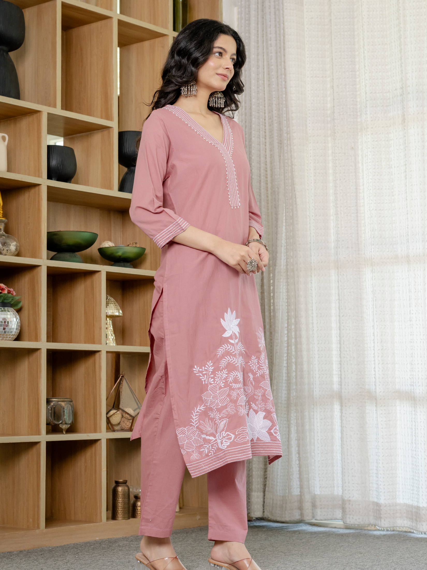 Women Onion Pink  Embroidered Thread Work Pure Cotton Kurta with Trousers